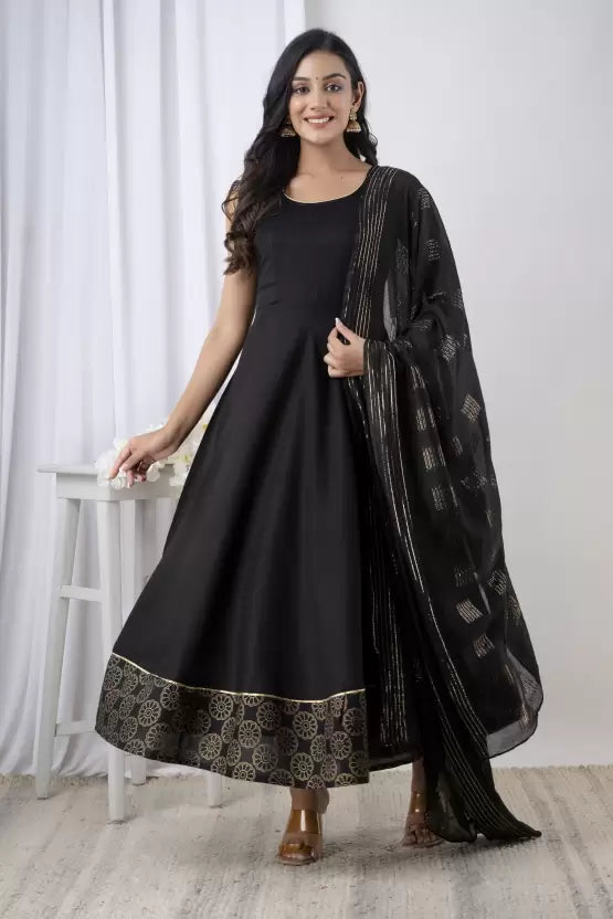 Women Black Viscose Rayon Kurta and Dupatta Set