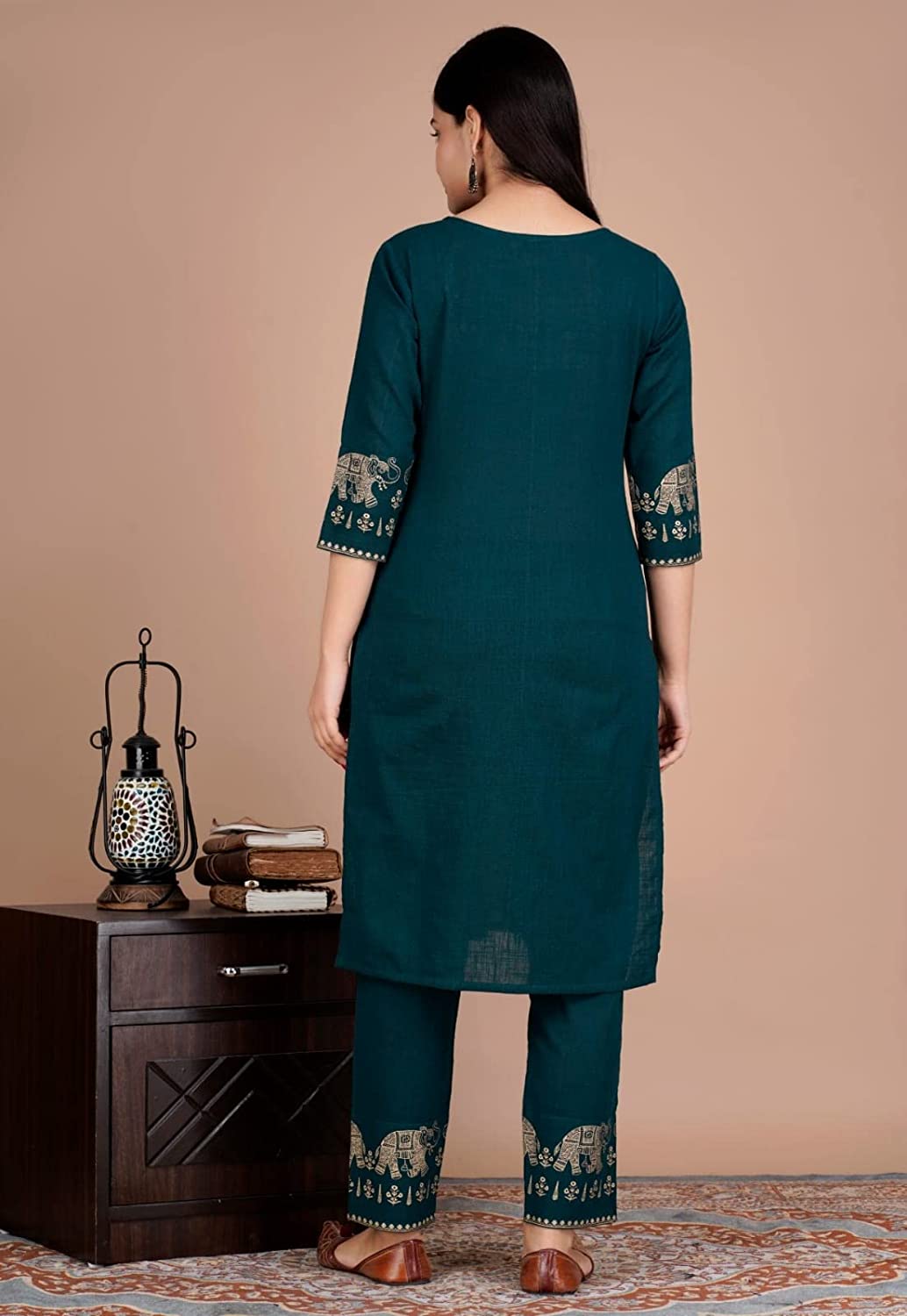 Women Printed Rayon Kurta and Pants Set with Dupatta