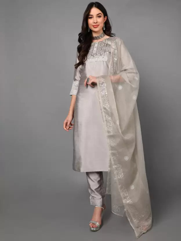 Women Silk Blend Grey Kurta and Trousers Set