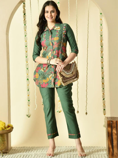 Women Printed Shirt with Trousers Co-ord Set