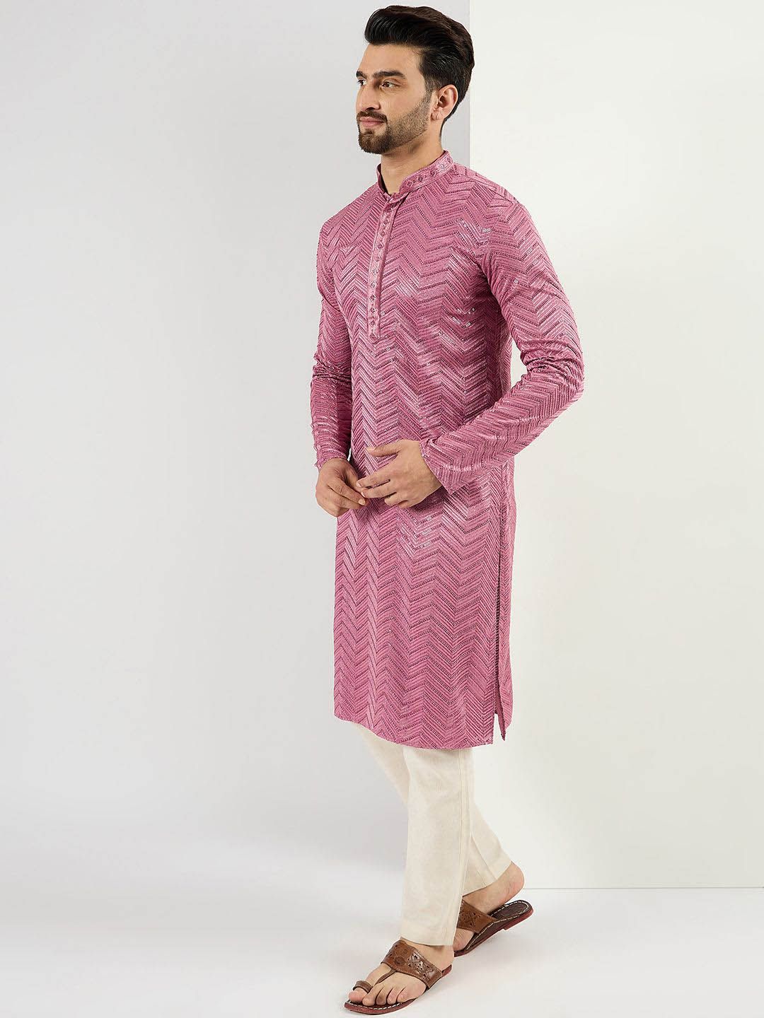 Chevron Embroidered Sequinned Straight Kurta