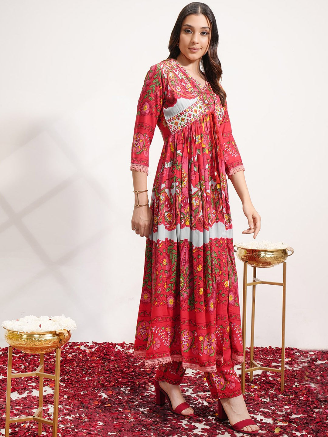 Floral Printed Regular Kurta with Trouser