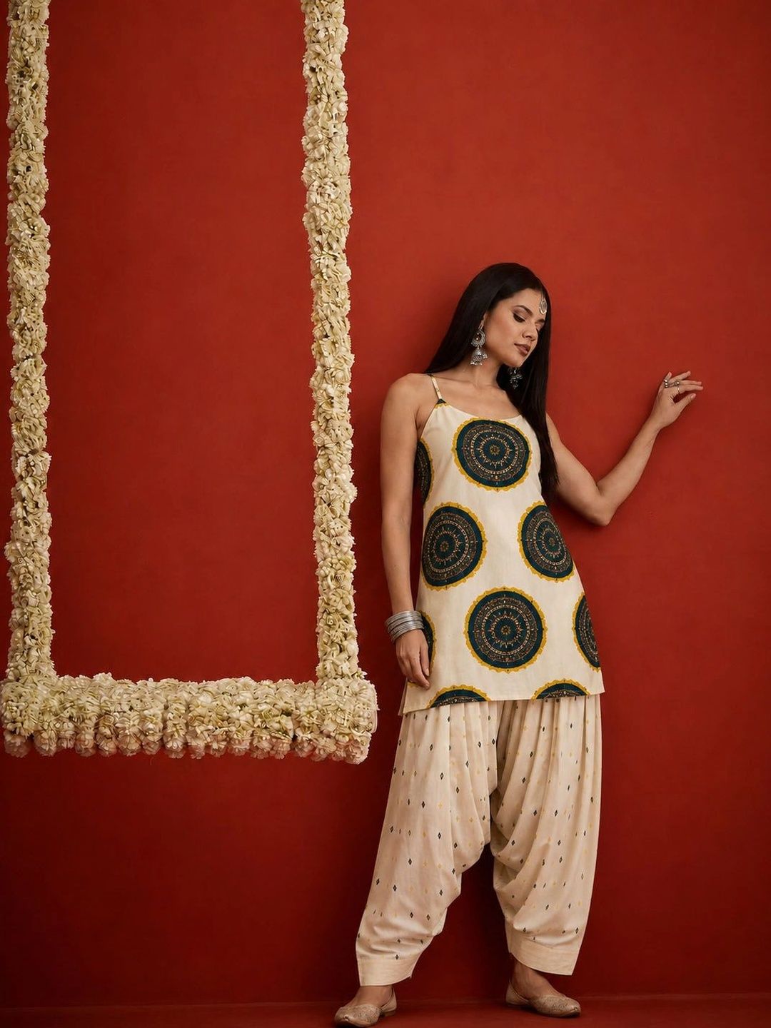 Women's Teal Bandhej Printed Pure Cotton Staright Short Kurti With Farshi Salwar