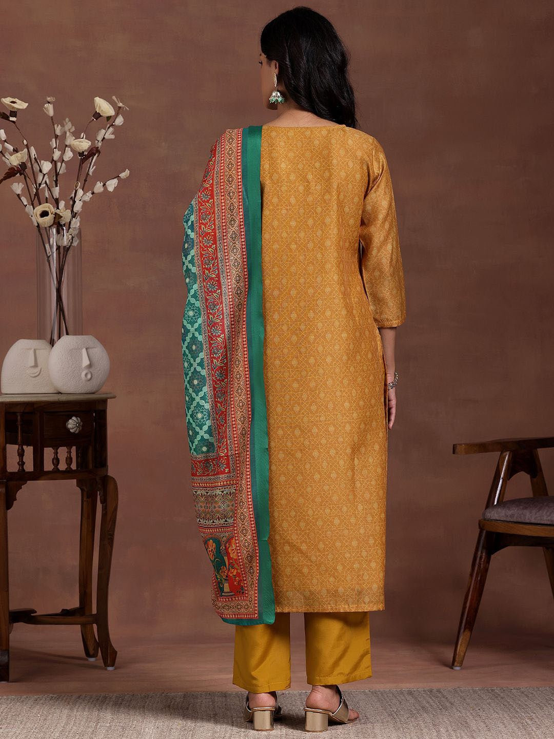 Women Ethnic Motifs Printed Regular Kurta with Trousers & With Dupatta