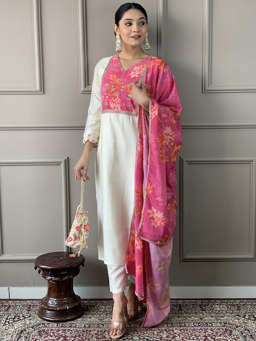 Women Floral Embroidered Regular Chanderi Cotton Kurta with Trousers & With Dupatta