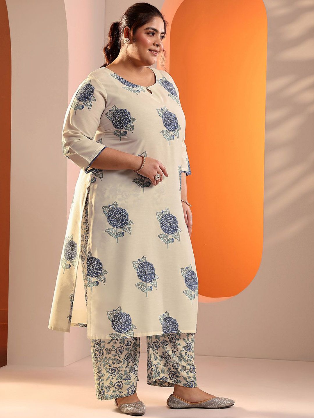 Women Plus Size Floral Printed Kurta with Trousers & Dupatta