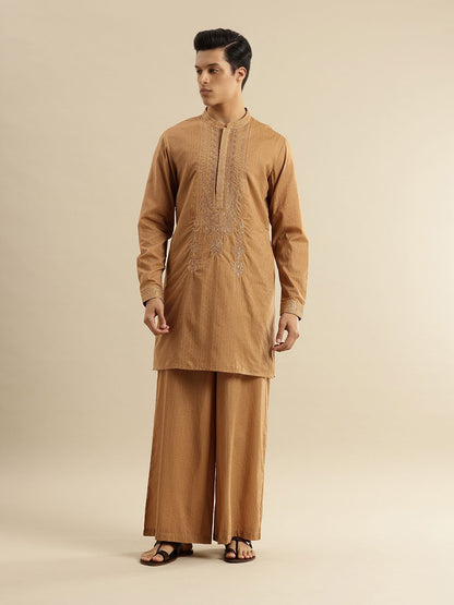 Striped Mandarin Collar Thread Work Jashn Kurta with Trousers