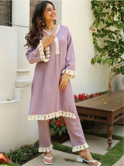 Women Regular Thread Work Kurta with Trousers