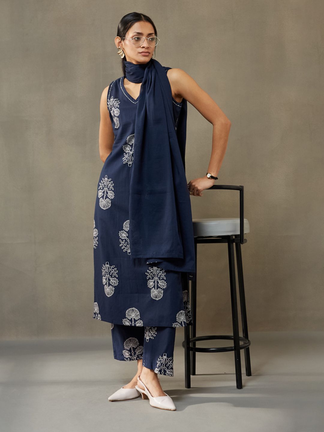 Women Ethnic Motifs Printed Pure Cotton Sleek Work Smart Office Kurta with Trousers & Dupatta