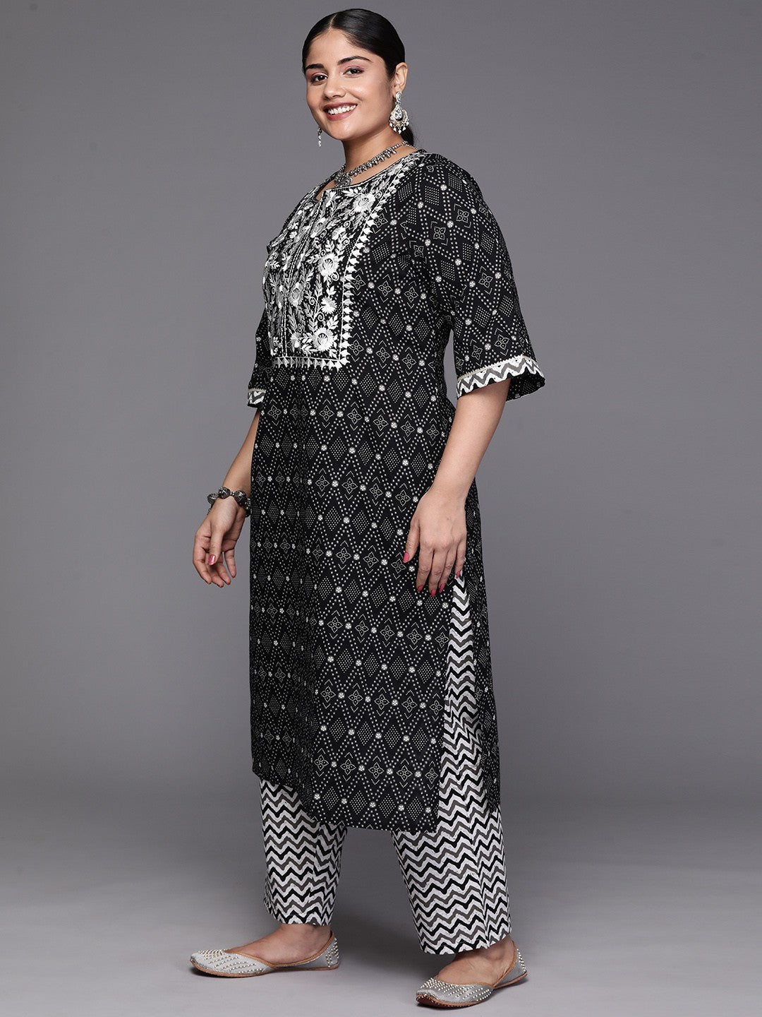 Women Plus Size Yoke Design Kurta with Trousers & With Dupatta