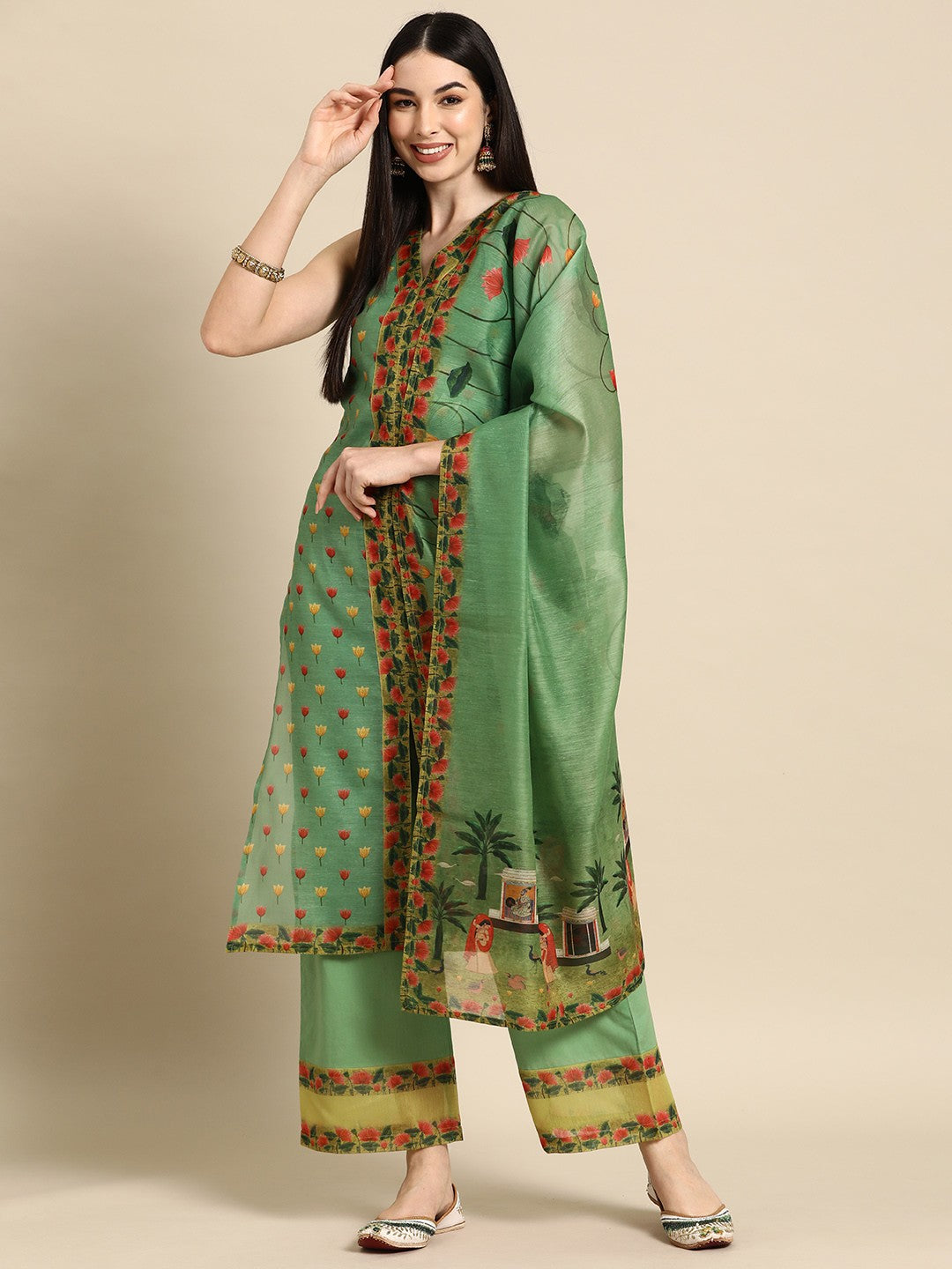 Women Floral Printed Kurta with Trousers & With Dupatta