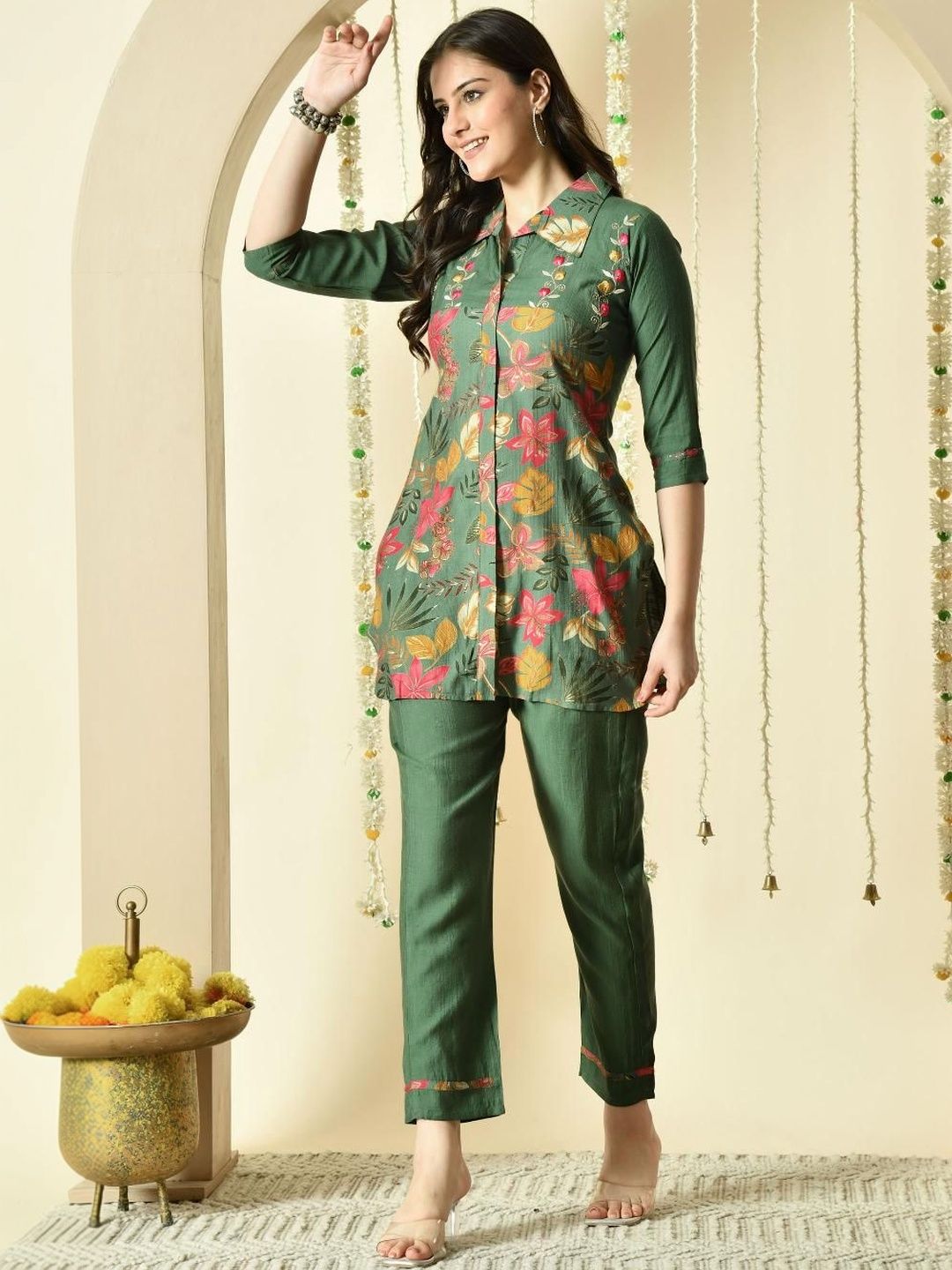 Women Printed Shirt with Trousers Co-ord Set