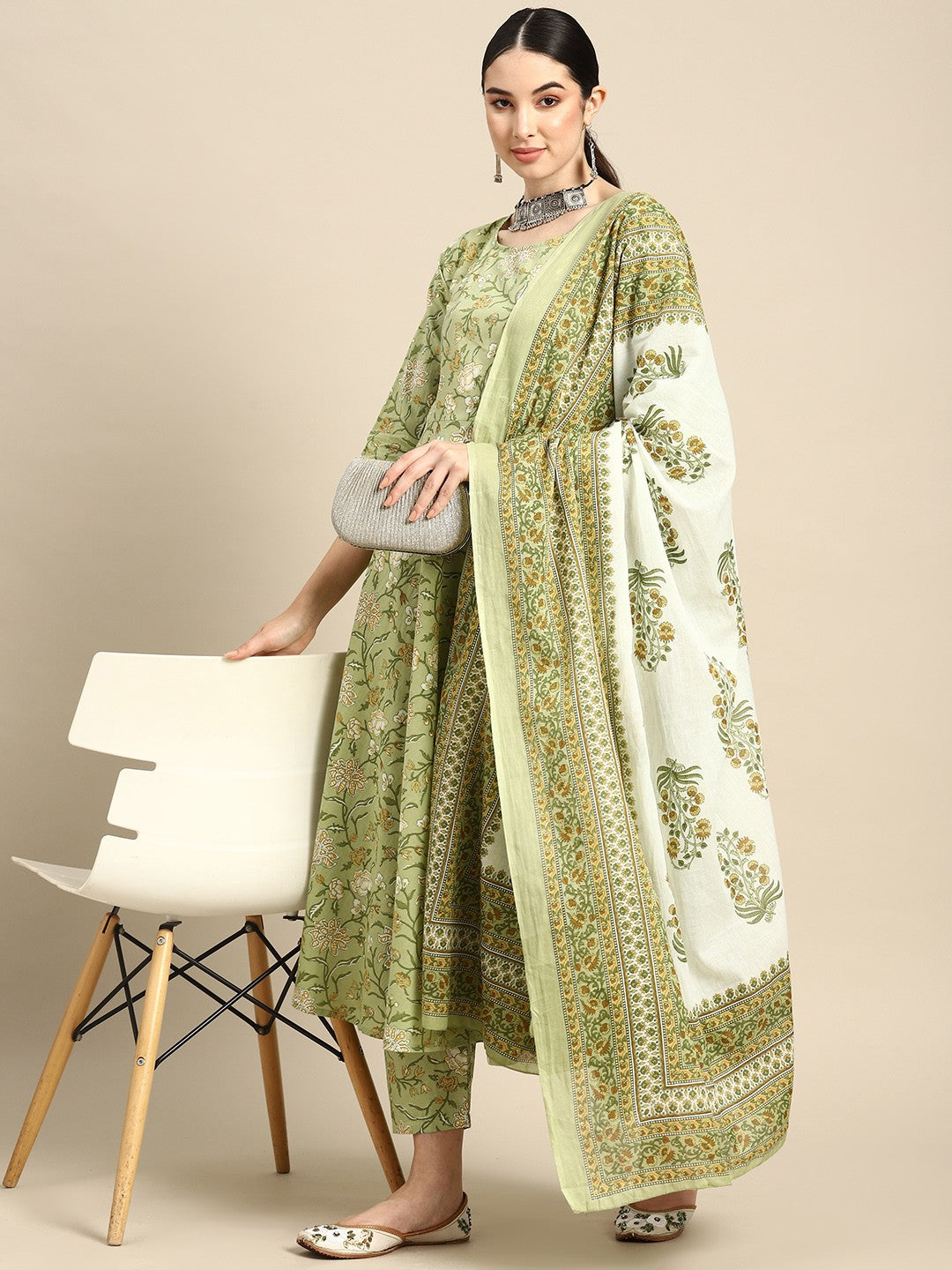 Floral Printed Regular Pure Cotton Kurta with Trousers & With Dupatta