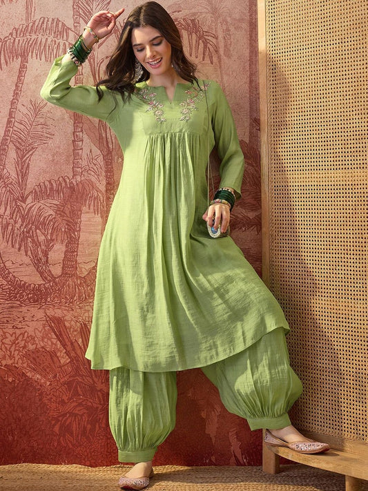 Embroidered Round Neck Kurta & Trousers Kurta Sets