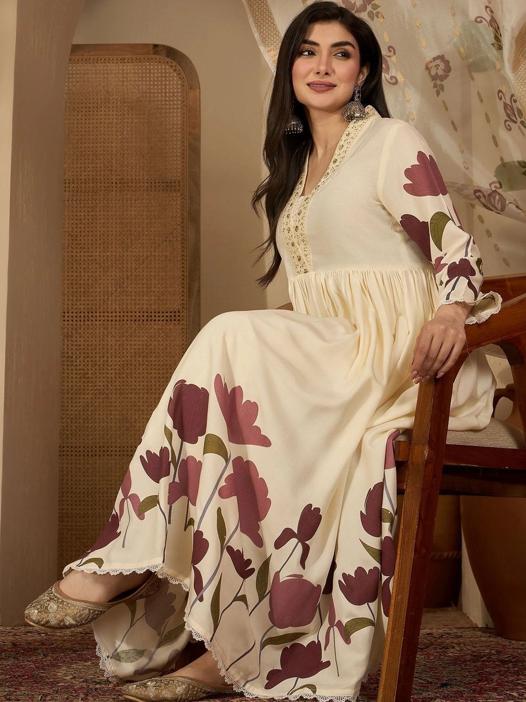 Women Floral Printed Empire Thread Work Kurta with Palazzos & With Dupatta
