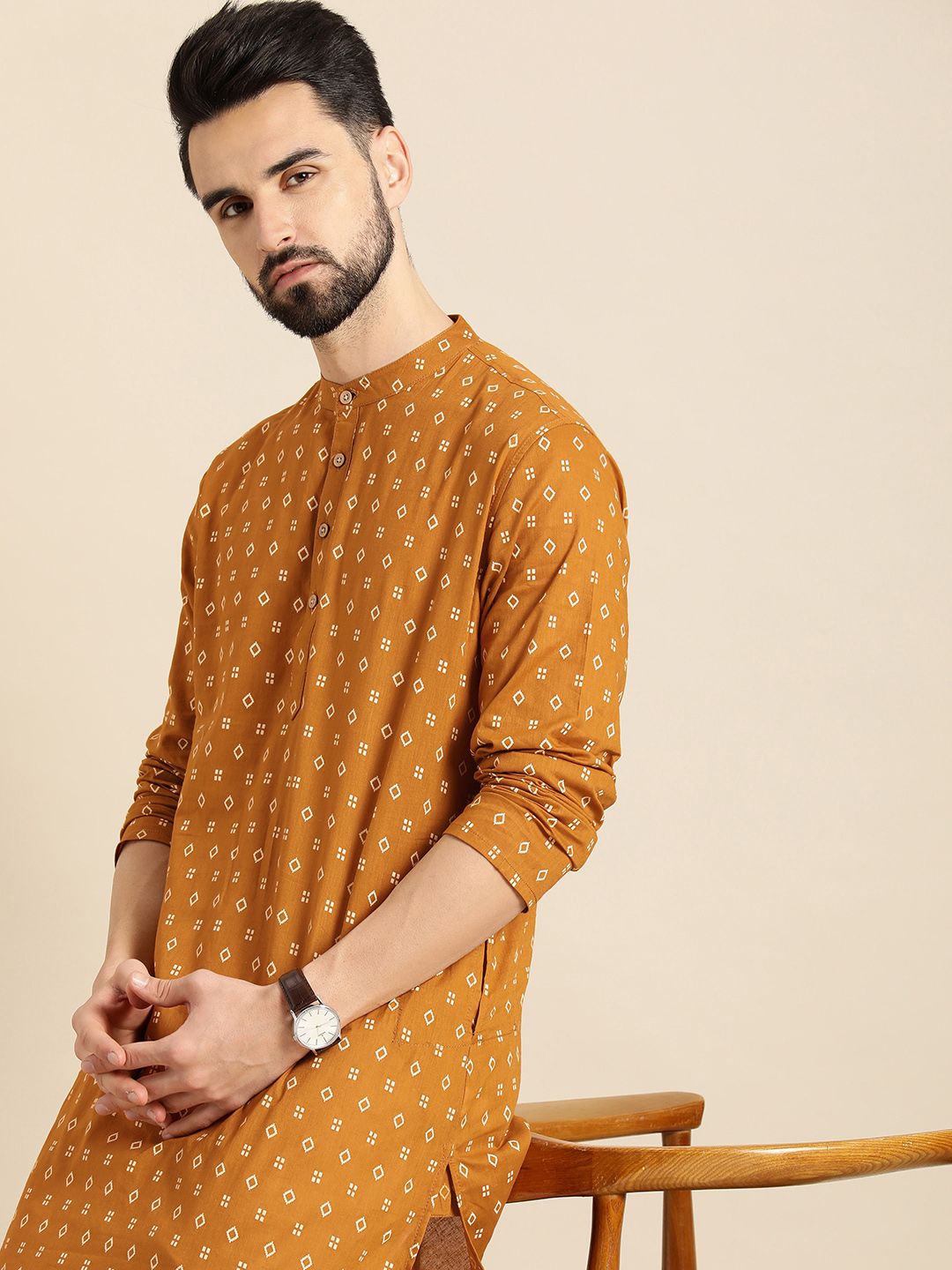 Men Mustard Yellow & White Geometric Printed Kurta