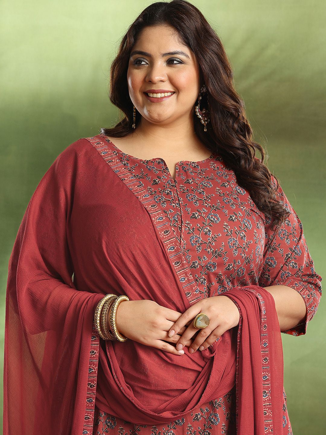 Women Plus Size Floral Printed Kurta with Palazzos & Dupatta