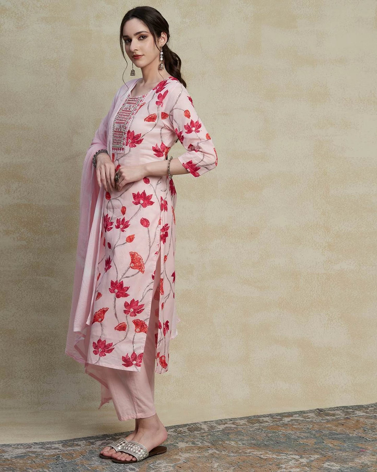 Women Viscose Rayon Kurta Pant Dupatta Set