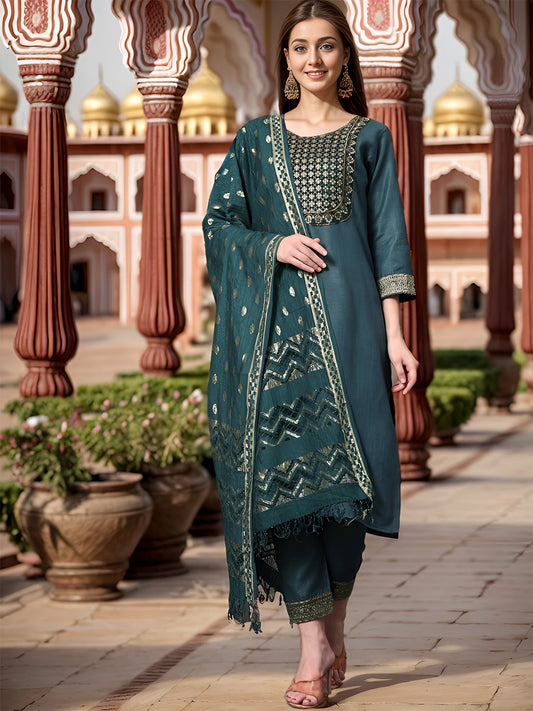 Women Cotton Blend Kurta Pant Dupatta Set