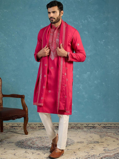 Men Embellished Mirror Work Kurta With Dupatta