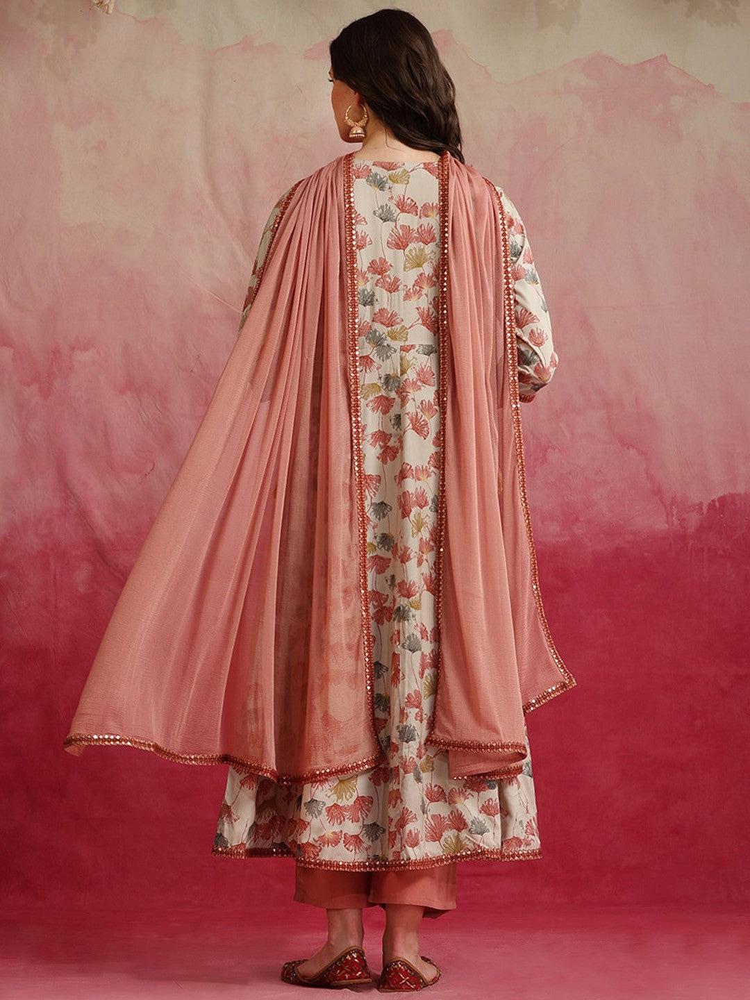 Floral Printed V-Neck Three-Quarter Sleeves Kurta with Trousers & With Dupatta