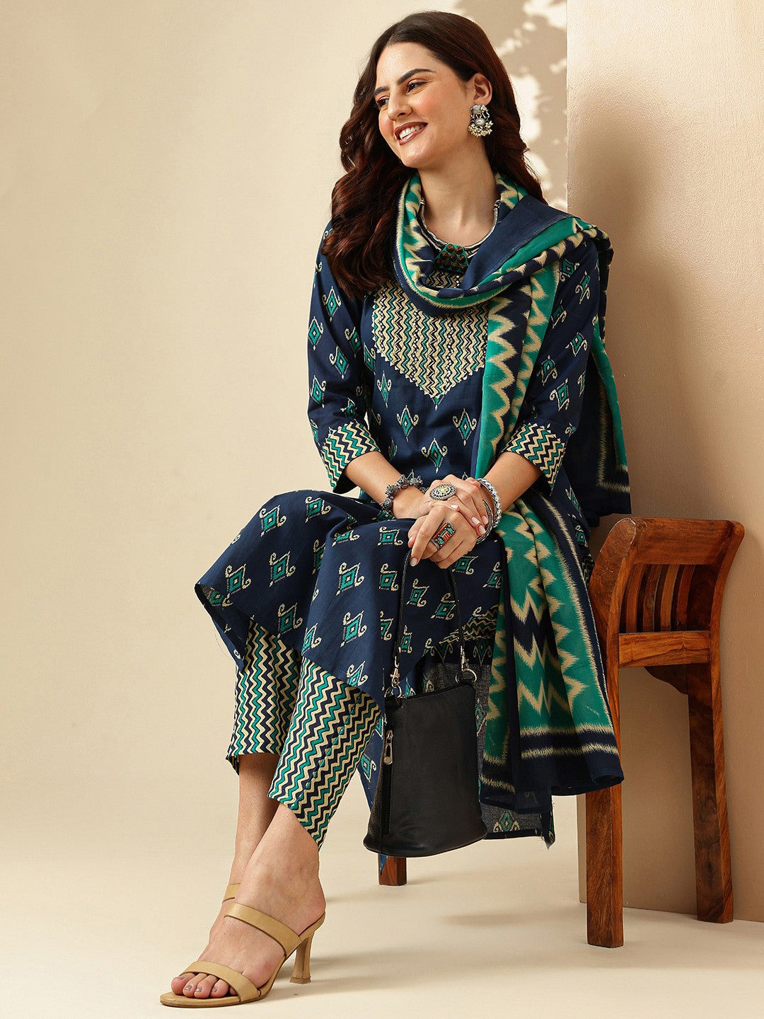 Ethnic Motifs Printed Regular Pure Cotton Kurta with Trousers & With Dupatta