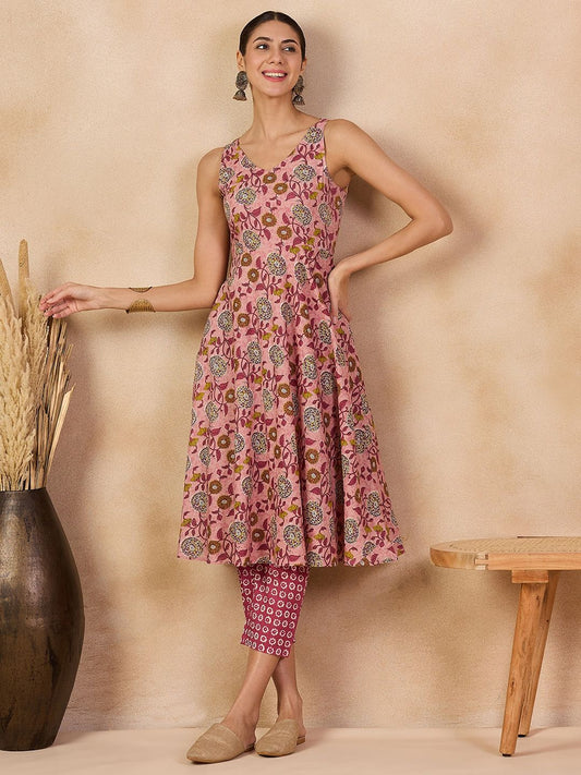 Women Floral Printed V-Neck Regular Pure Cotton A-Line Kurta With Trousers