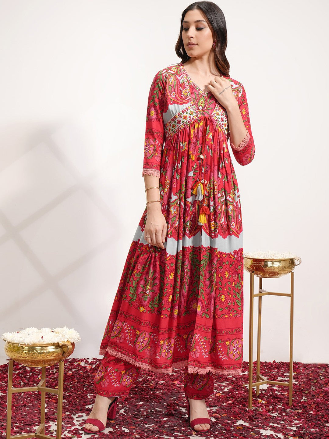 Floral Printed Regular Kurta with Trouser