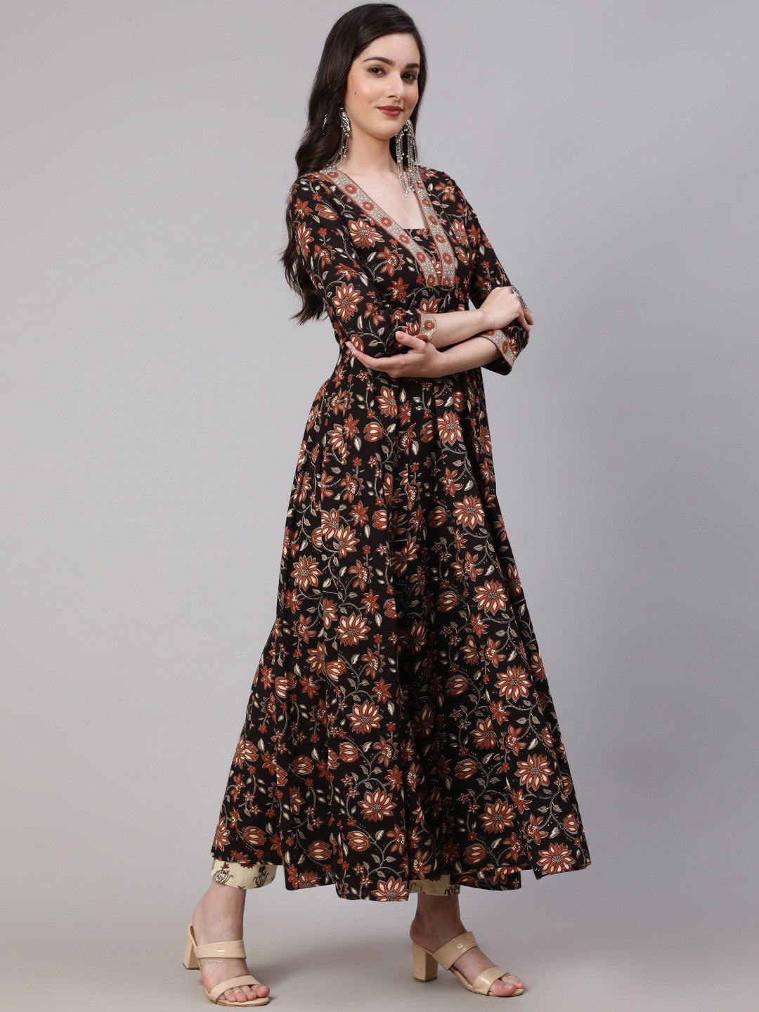 Floral Printed V-Neck Pure Cotton Kurta with Trousers & With Dupatta