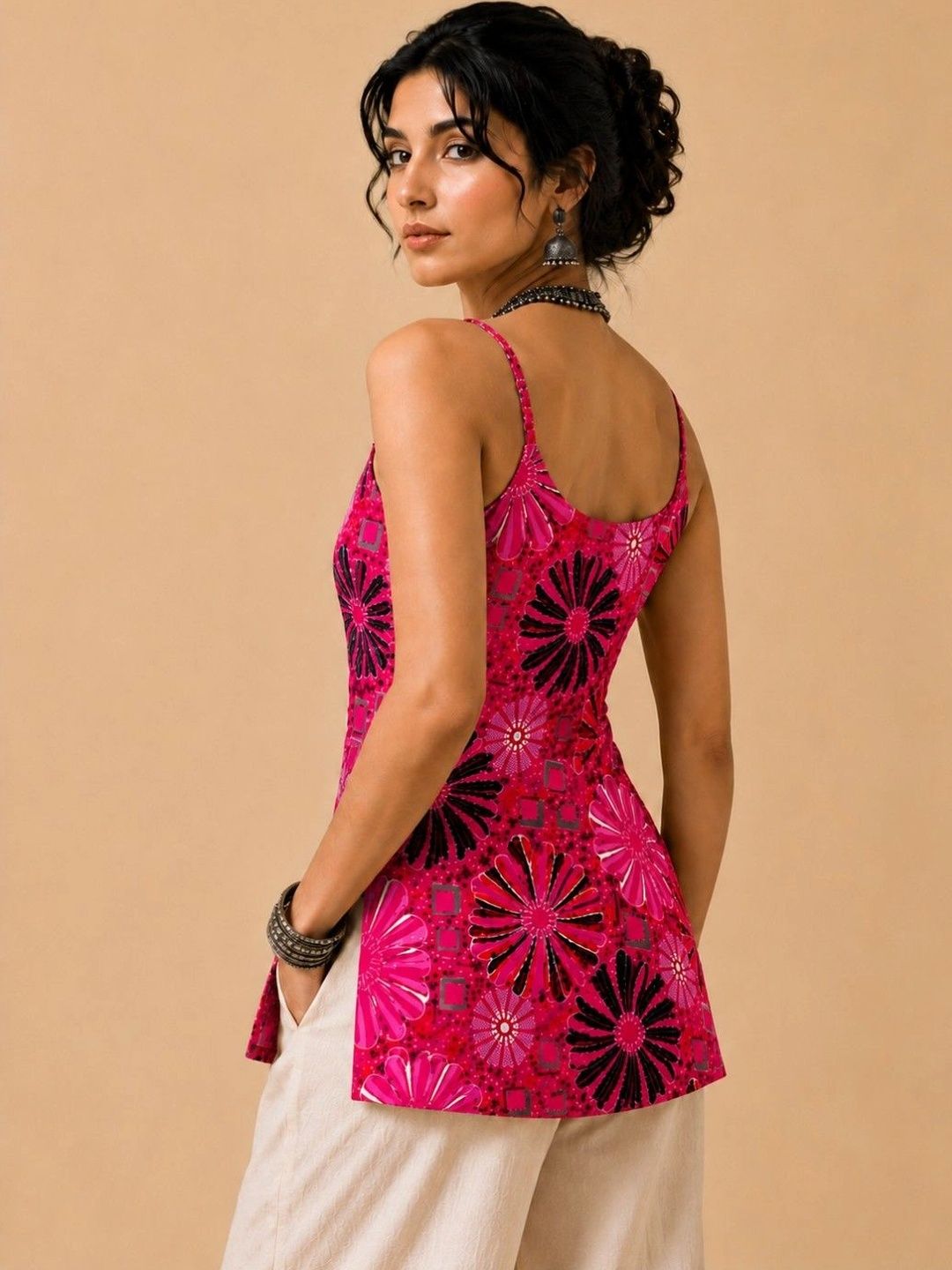 Women Ethnic Rayon Sleeveless Round Neck Backless Short Kurti