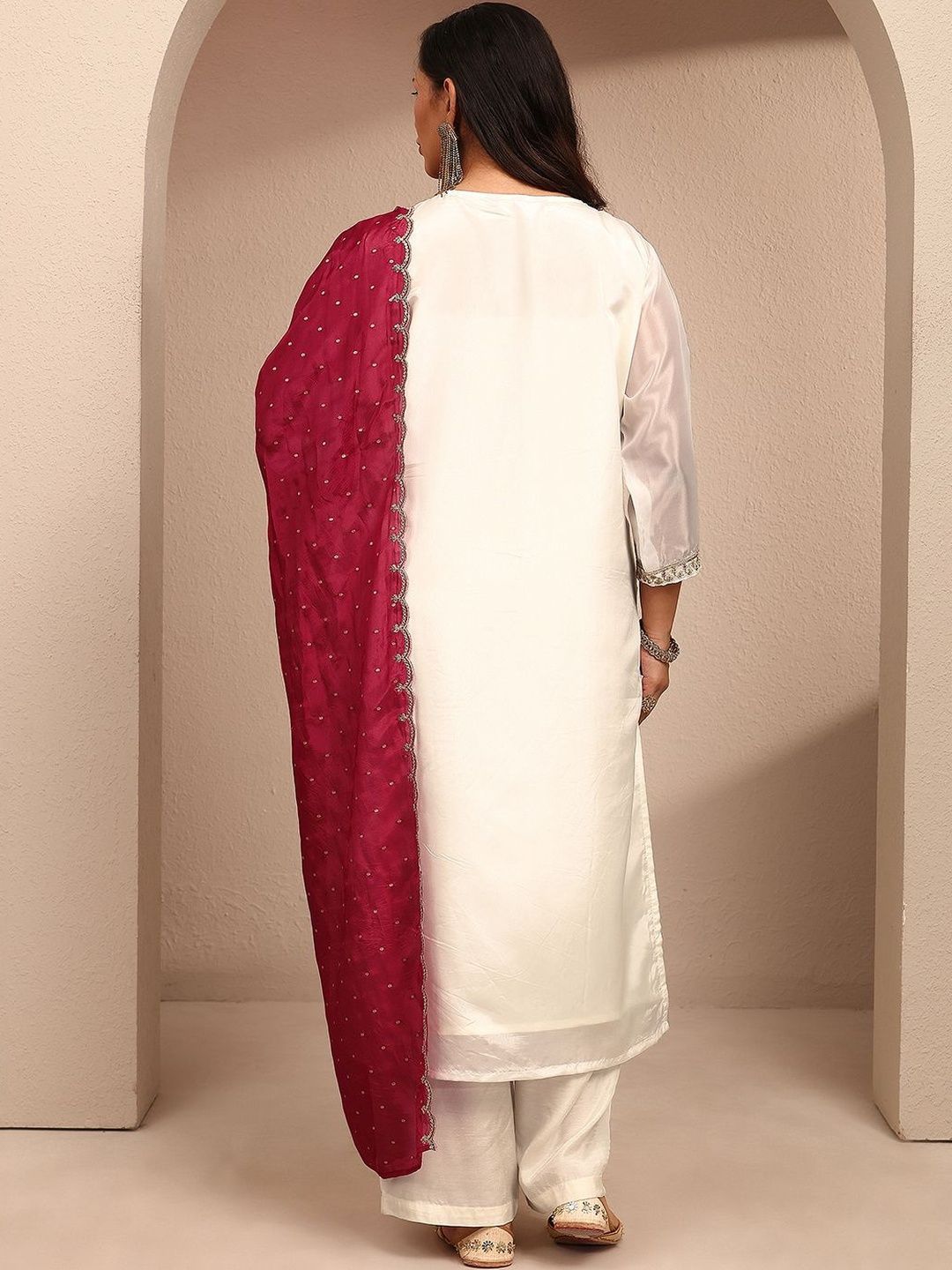 Plus Size Women Ethnic Motifs Embroidered Kurta Suit Set