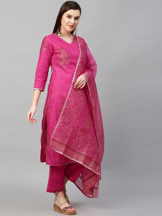 Women Cotton Blend Kurta Pant Dupatta Set