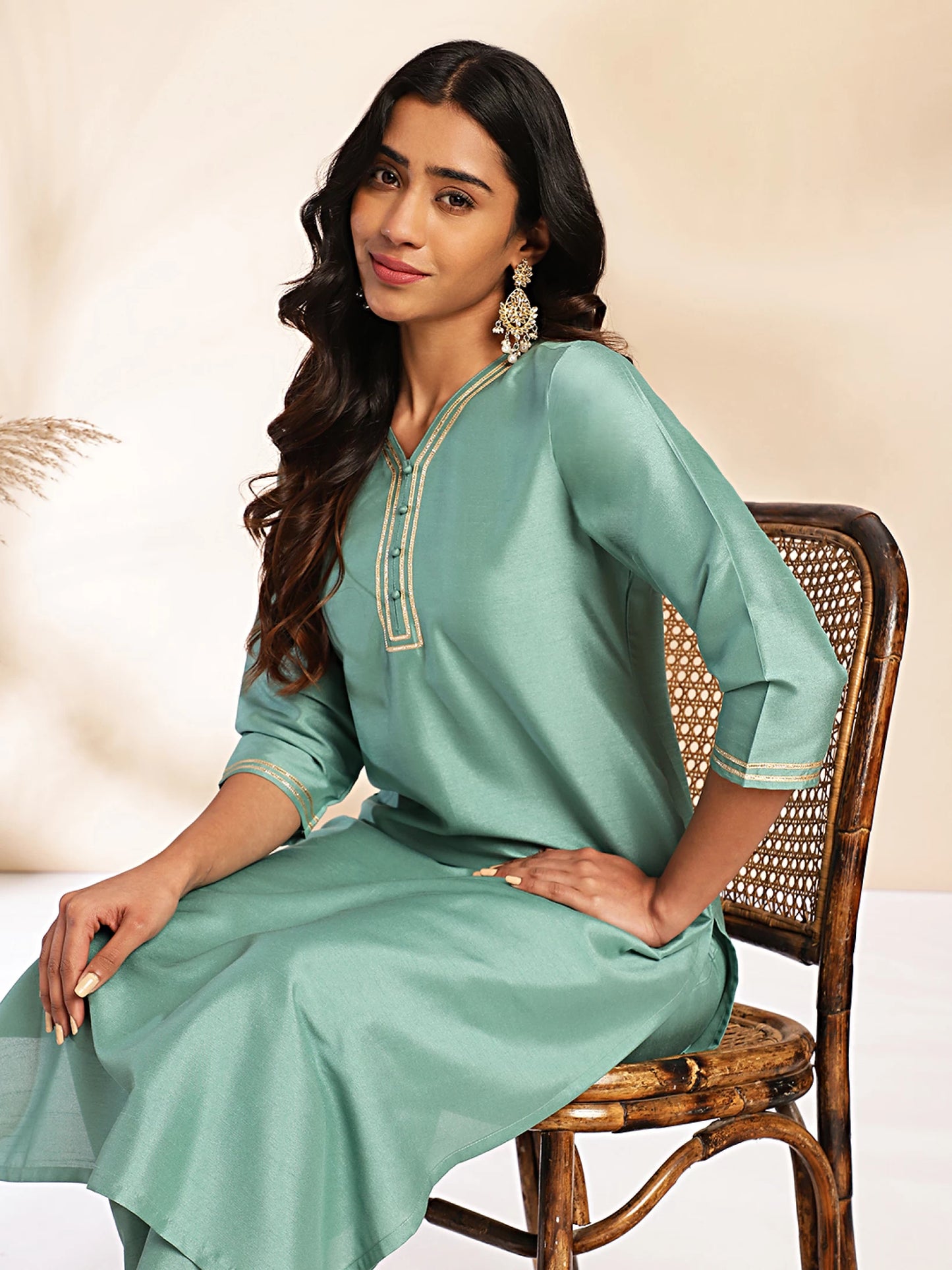 Women Crepe, Silk Blend Kurta Pant Set