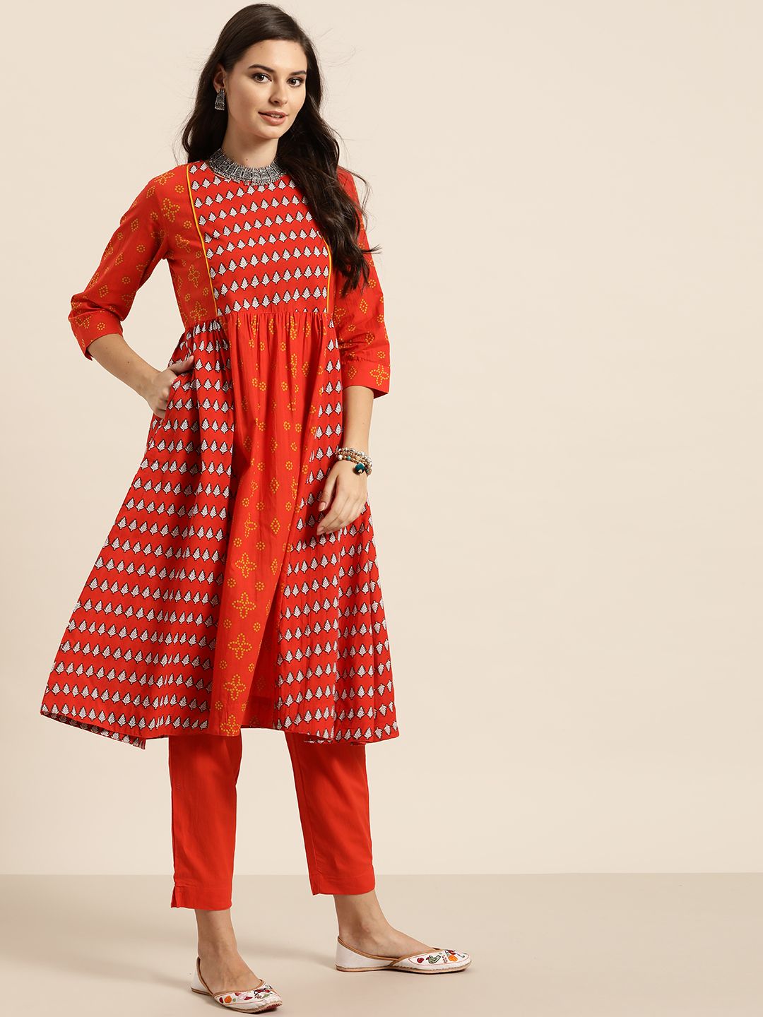 Women Rust Red & White Pure Cotton Printed Kurta with Palazzos