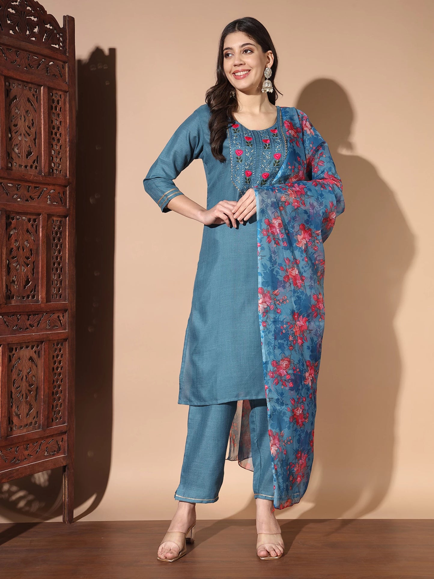 Women Cotton Blend Kurti Pant Dupatta Set