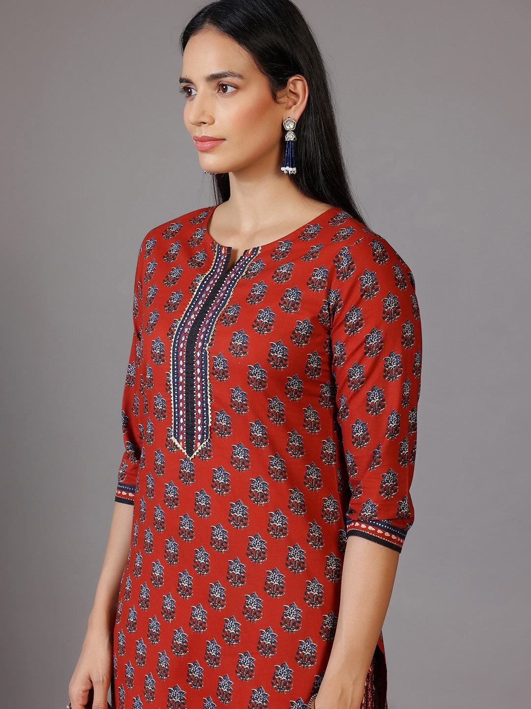 Floral Printed Regular Gotta Patti Pure Cotton Kurta With Trousers & Dupatta