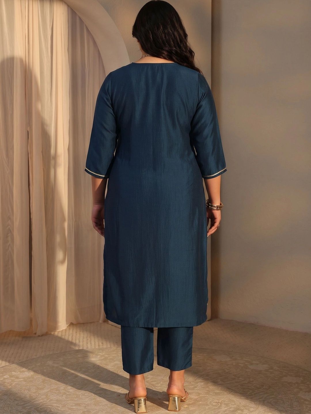 Women Regular Mirror Work Kurta with Trousers