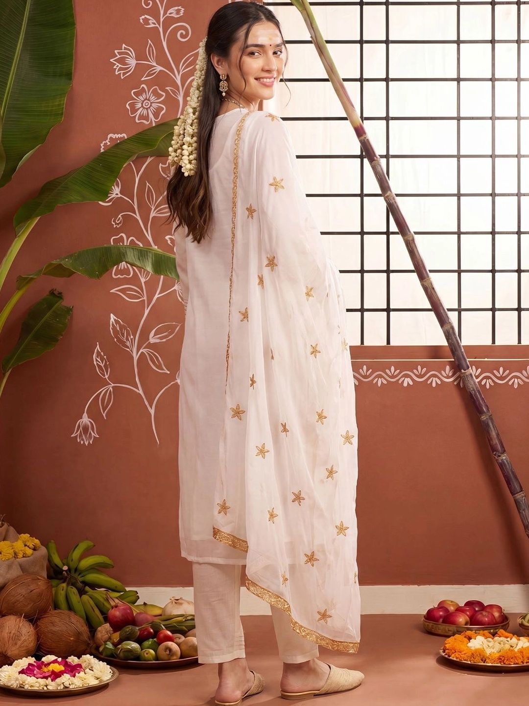 Women Ethnic Motifs Embroidered Regular Thread Work Kurta with Trousers & With Dupatta