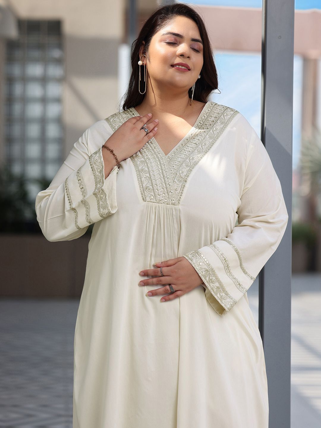 Plus Size Floral Yoke Design V-Neck A-Line Kurta & Palazzos