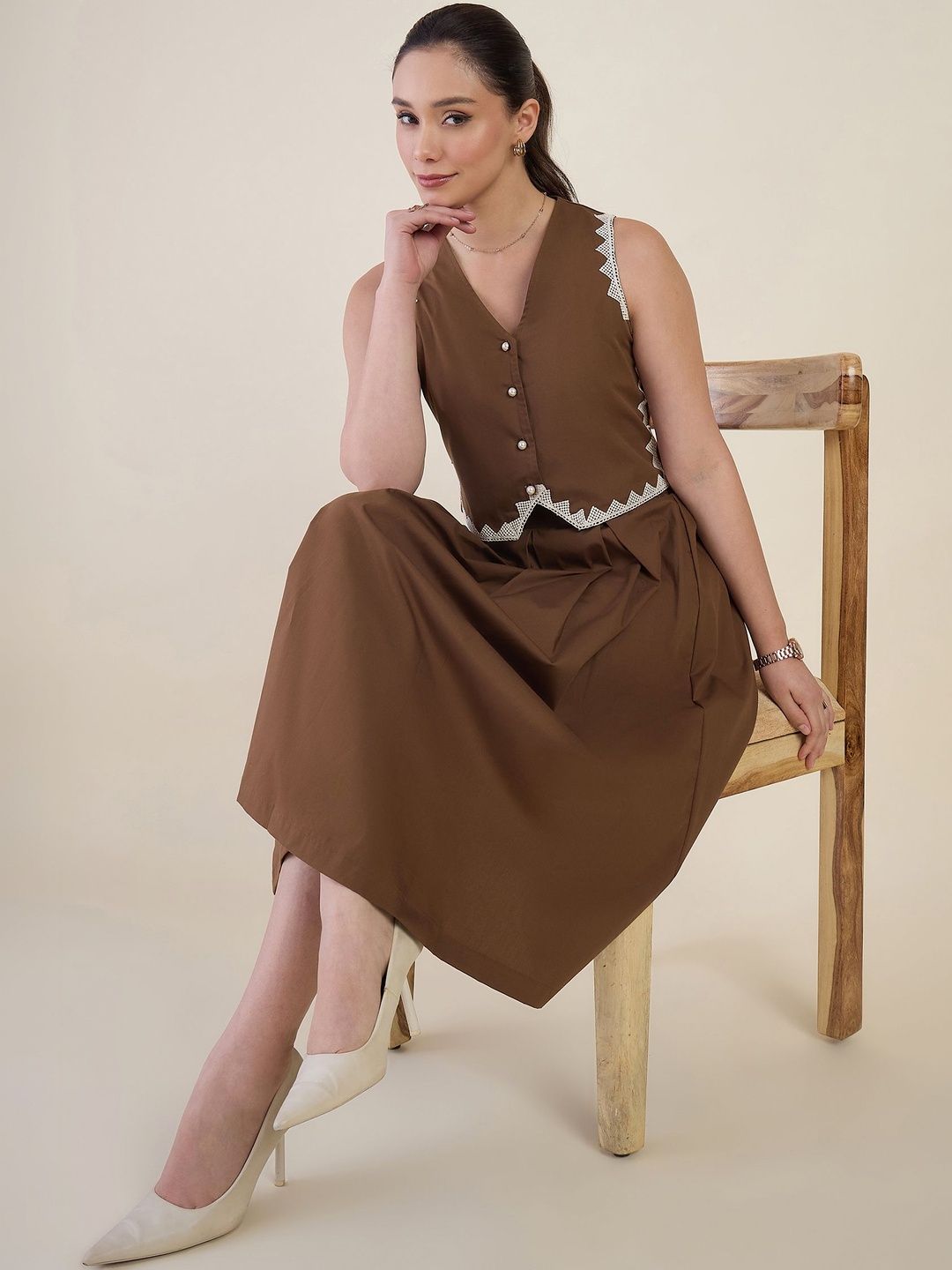 Lace Detail Cotton Solid Vest Top with Skirt