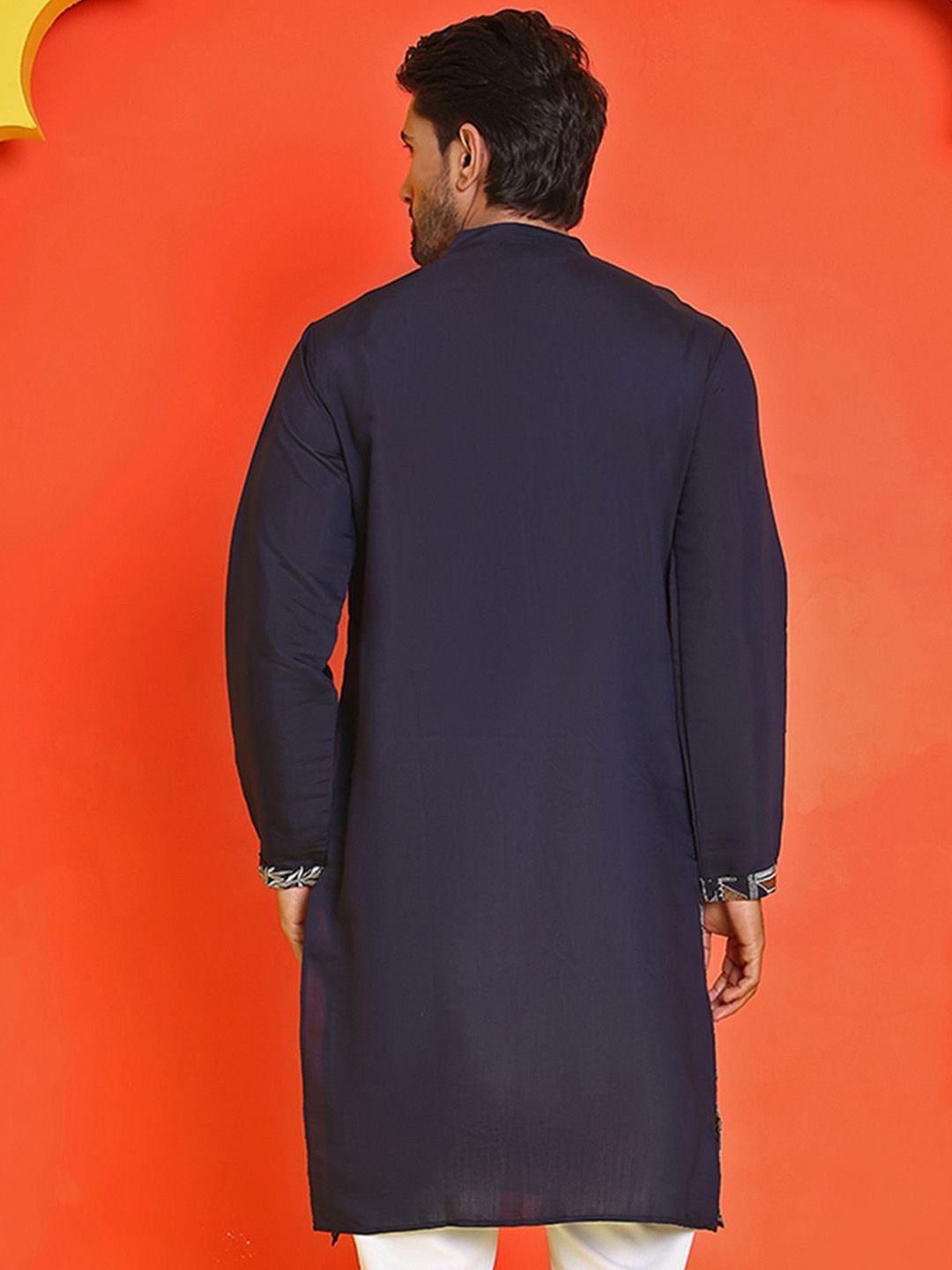 Men Floral Embroidered Thread Work Floral Kurta