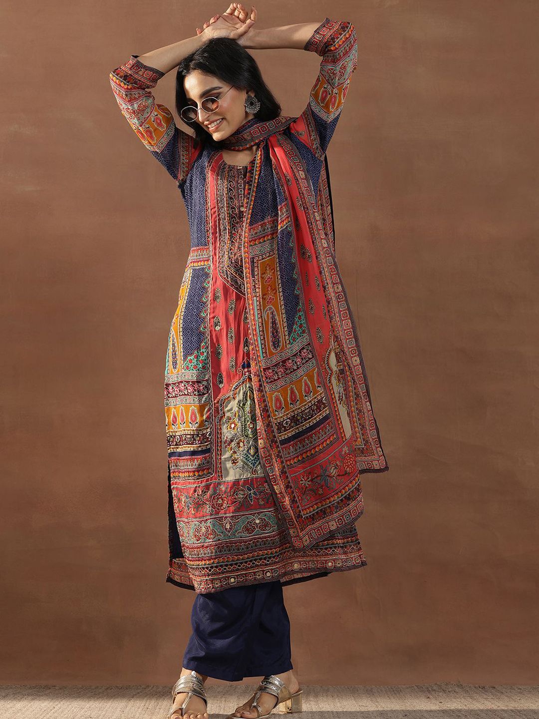 Women Ethnic Motifs Printed Regular Mirror Work Kurta with Trousers & With Dupatta