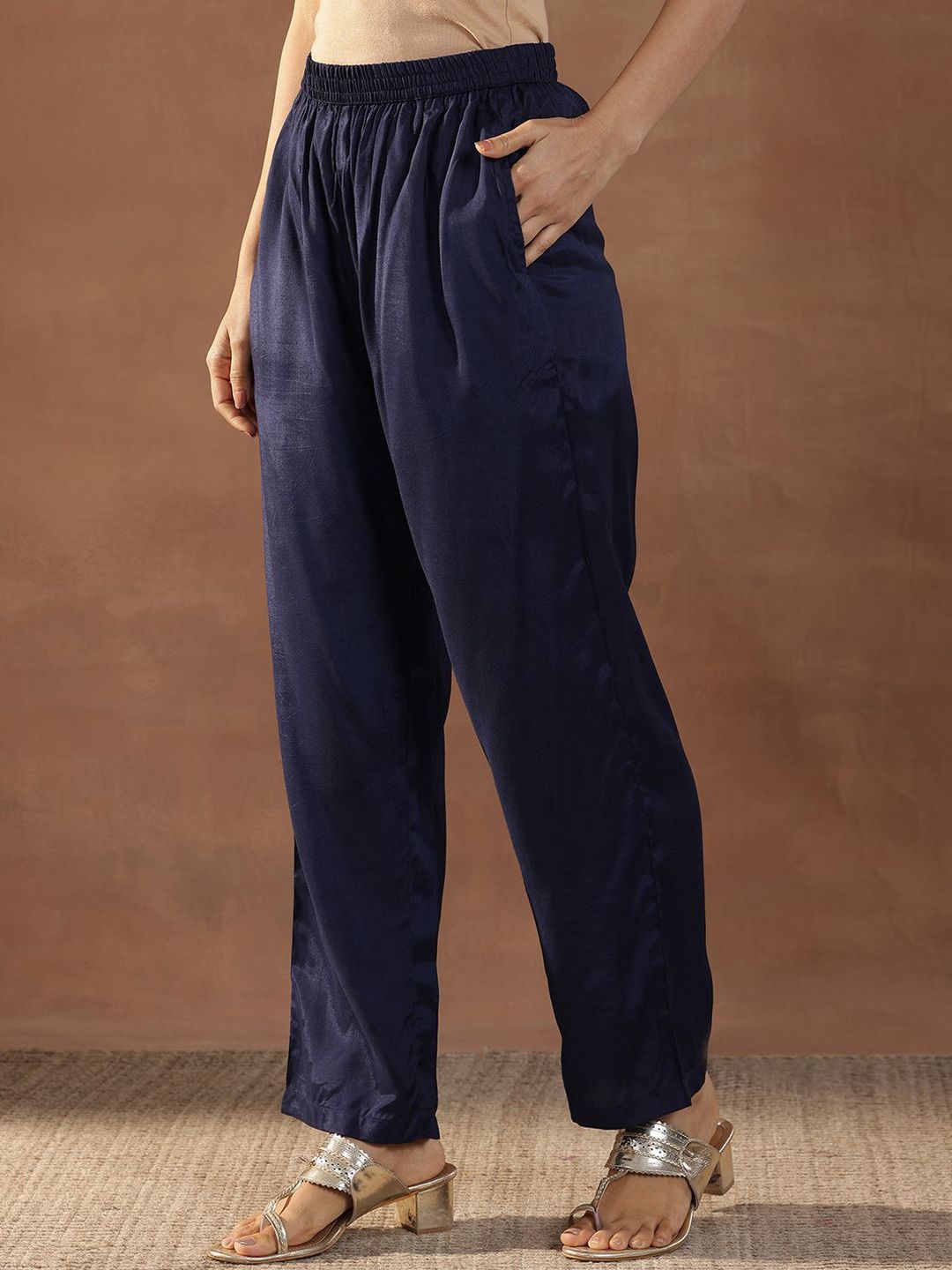 Women Ethnic Motifs Printed Regular Mirror Work Kurta with Trousers & With Dupatta