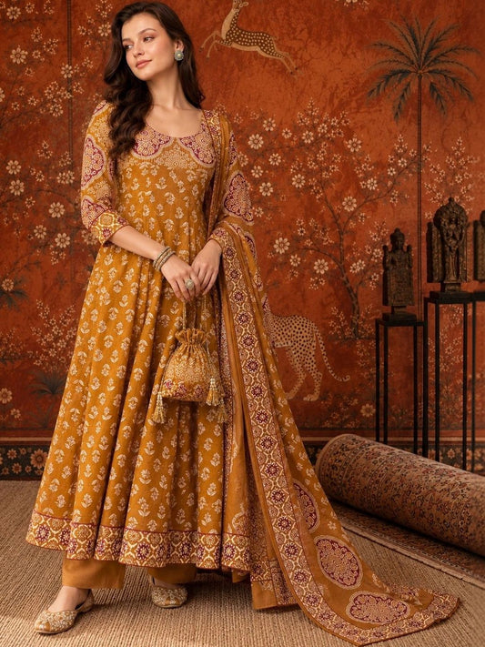 Women Ethnic Motifs Printed Regular Pure Cotton Kurta with Trousers & With Dupatta