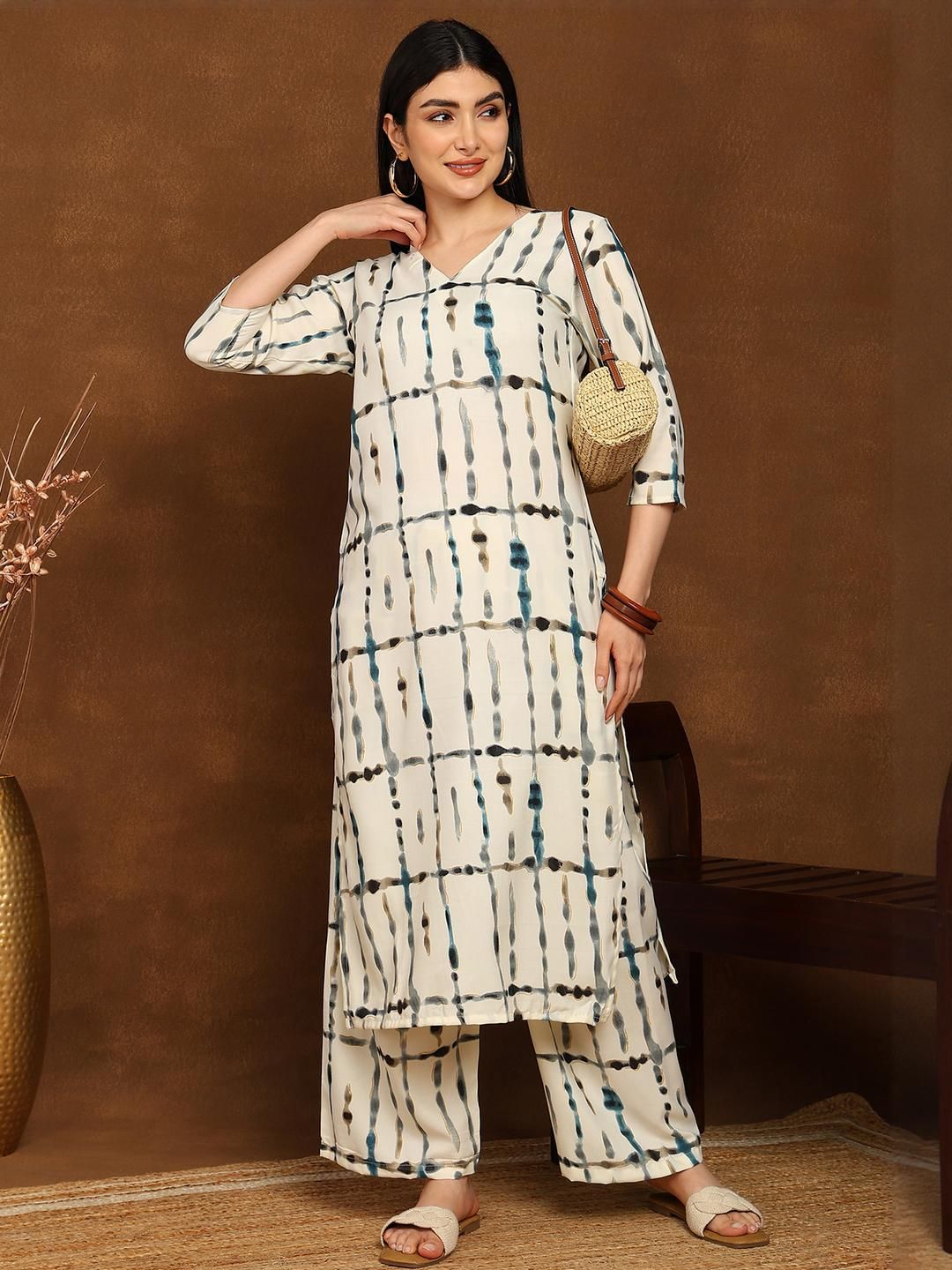 Women Teal Viscose Rayon Kurta Sets