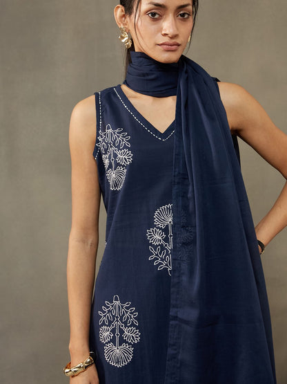 Women Ethnic Motifs Printed Pure Cotton Sleek Work Smart Office Kurta with Trousers & Dupatta