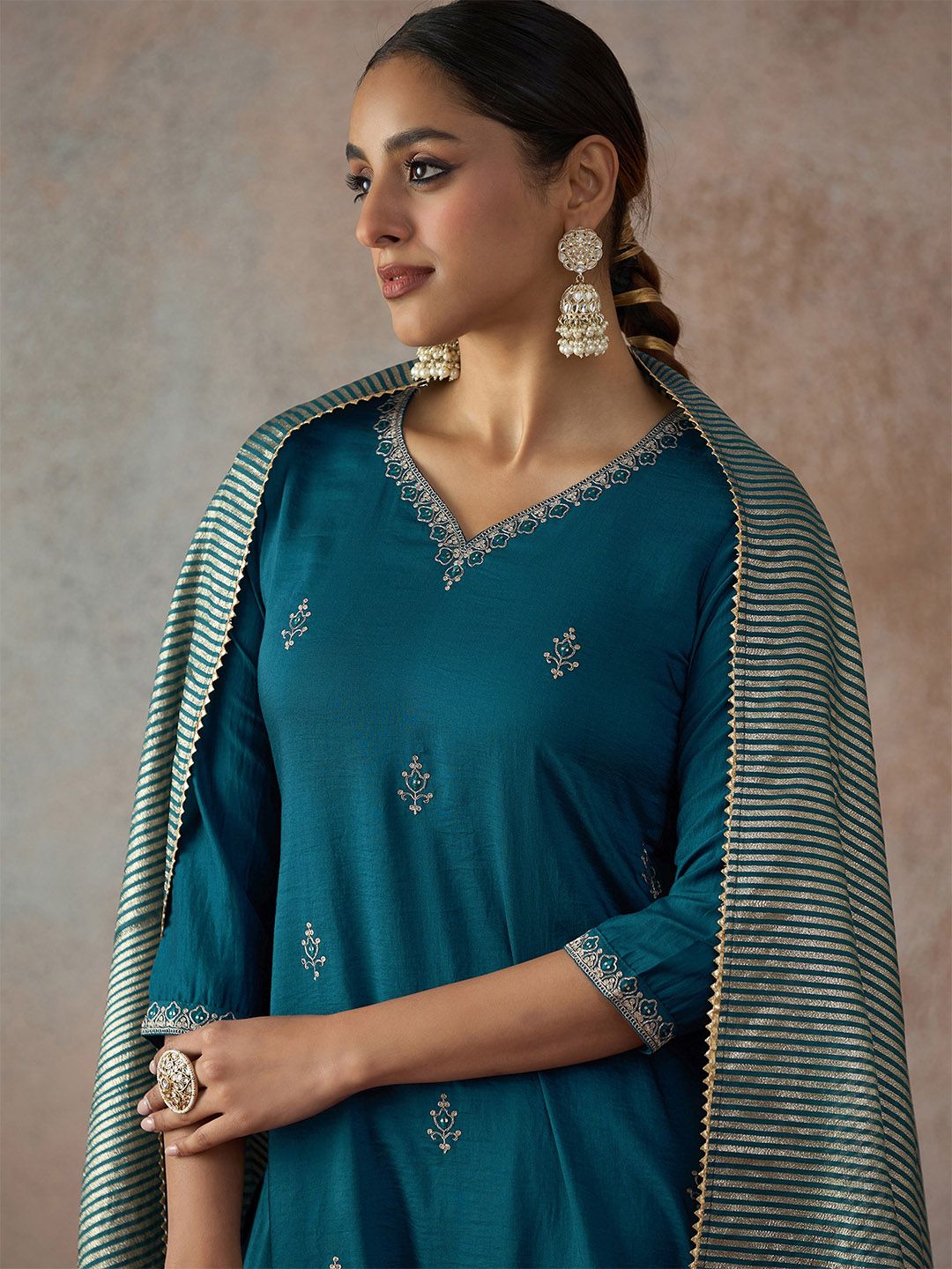 Women Regular Size Kurta Set Silk Blend