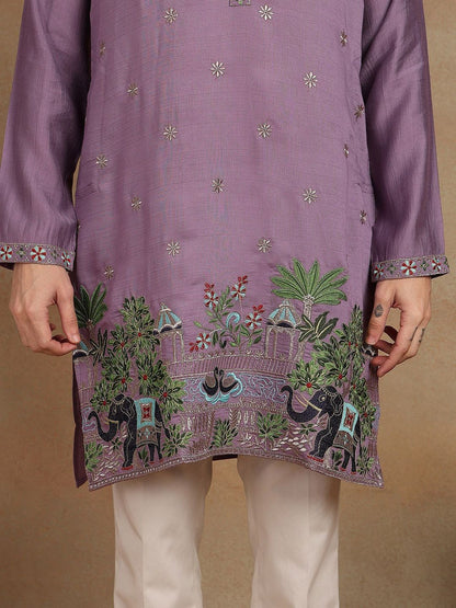 Men Embroidered Mandarin Collar Knee Length Straight Kurta