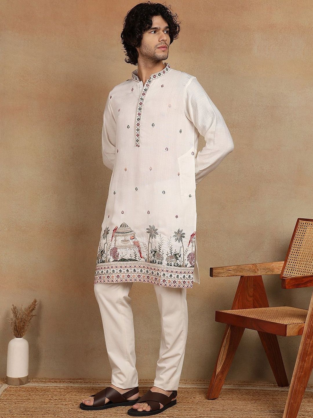 Embroidered Mandarin Collar Knee Length Straight Kurta