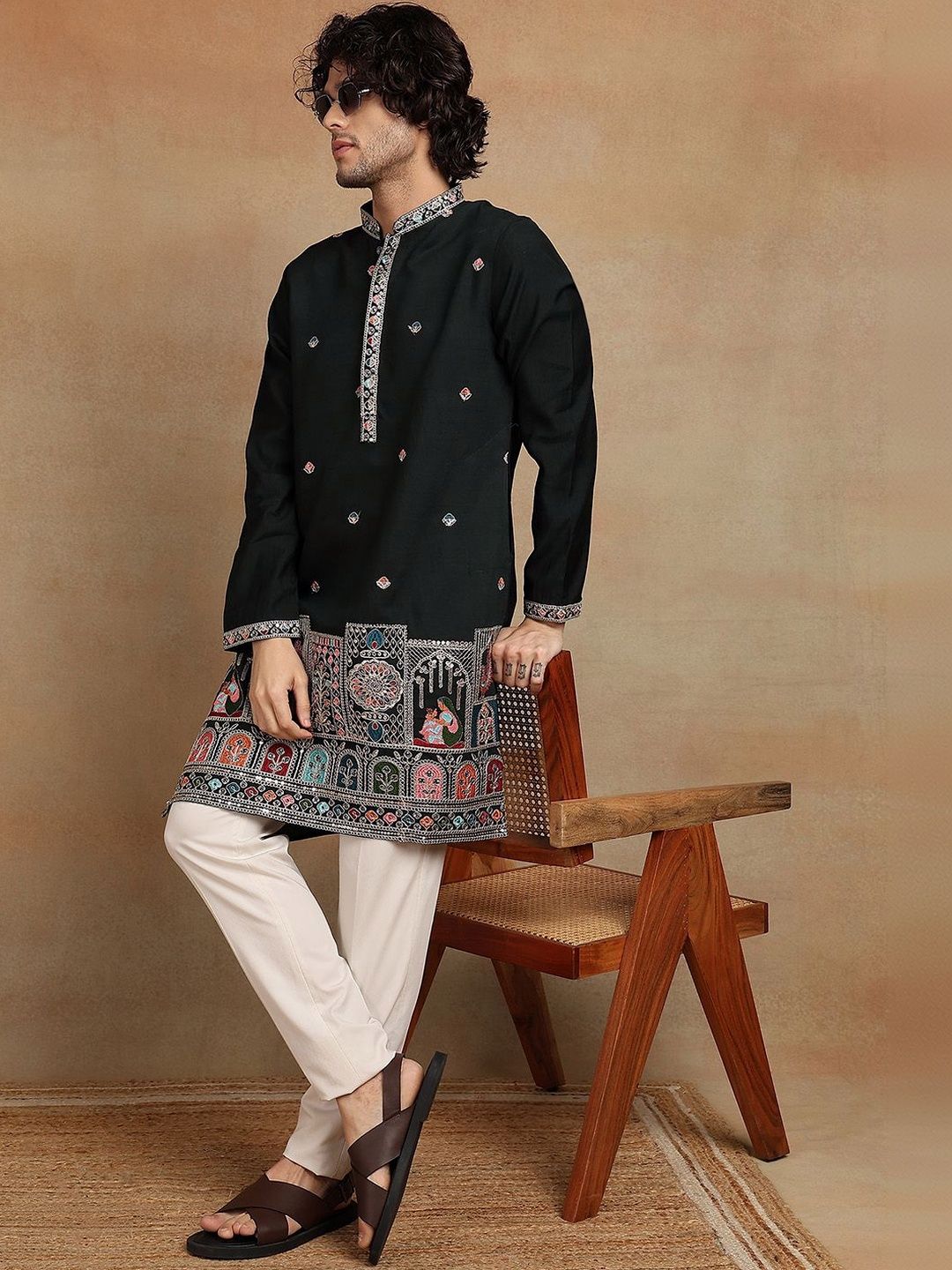 Men Embroidered Mandarin Collar Knee Length Straight Kurta